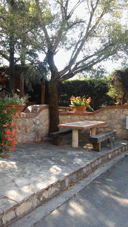 Parco Sogni D'Oro Aparthotel Montella Ngoại thất bức ảnh